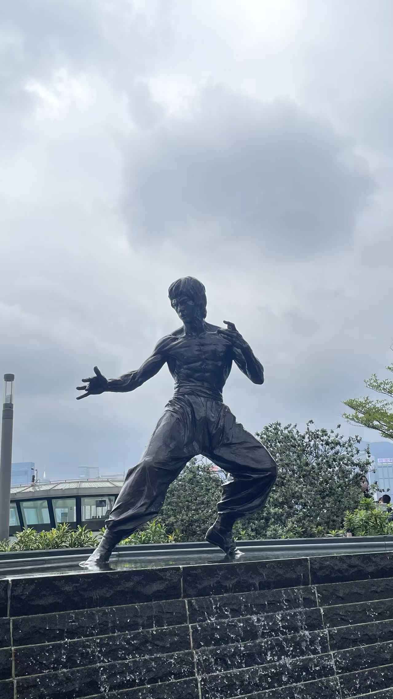 李小龙雕像